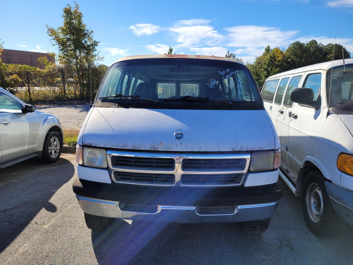 1997 Dodge Ram Wagon B3500 4-DR, 5.2L V8 | AllSurplus