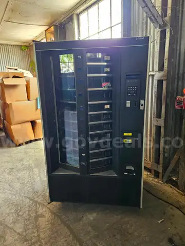 Rowe 648 Carousel Vending Machine