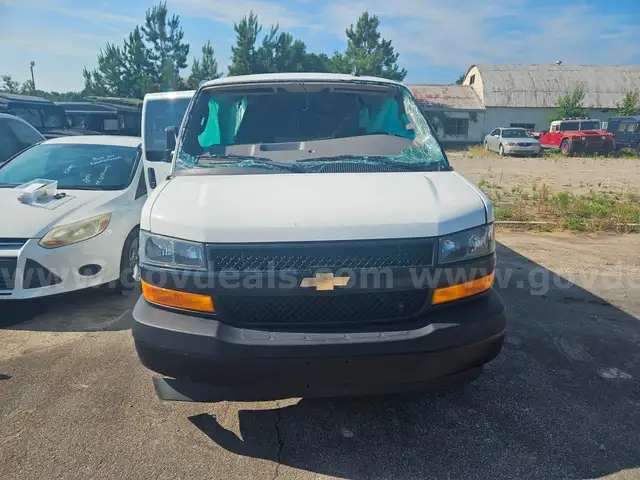 2023 Chevrolet Express 3500 Ext., 4.3L V6