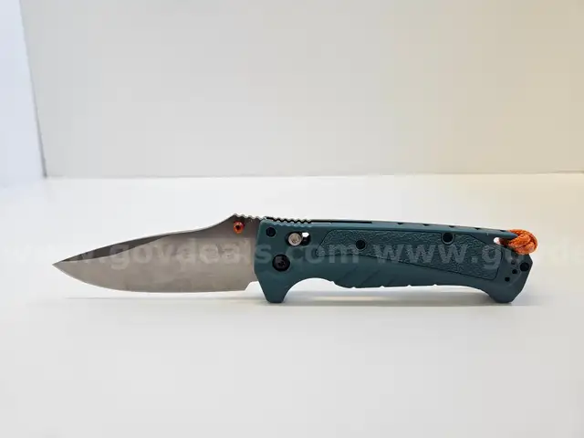 Benchmade 18060 Adira