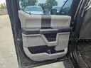 2017 Ford F-150 CREW CAB Short box 4WD 4-DR, 5.0L V8
