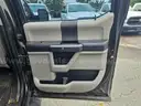 2017 Ford F-150 CREW CAB Short box 4WD 4-DR, 5.0L V8