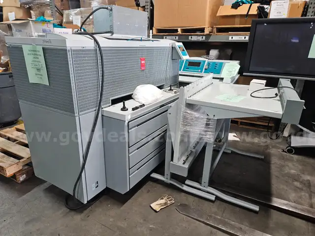 OCE Plot Wave 900 Plotter