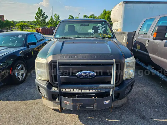 2012 Ford F-350 SD Reg Cab 4WD 2-DR, 6.7L V8 DIESEL