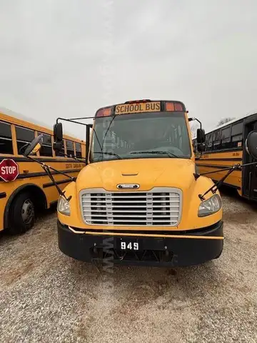 2008 Freightliner B2