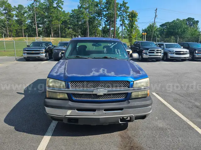 2004 Chevrolet Silverado 1500 Ext. Cab 2WD 4-DR, 5.3L V8
