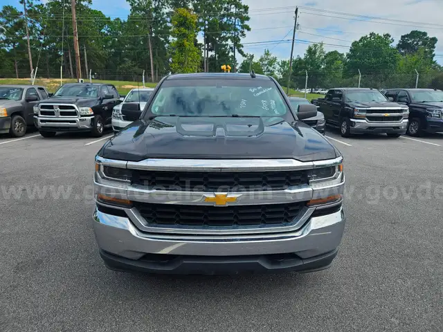 2018 Chevrolet Silverado 1500 LS Crew Cab Long Box 4WD 4-DR, 5.3L V8