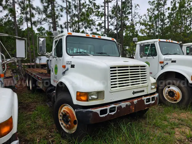 2000 International 4900