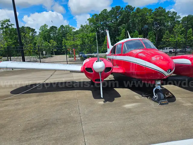 Piper Aztek PA-23-250  (SCRAP)