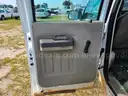 2008 Ford F-350 SD XL Crew Cab 2WD 4-DR, 5.4L V8