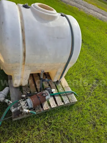 HERBICIDE/BRINE TANK W/ PUMP