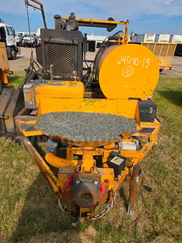 DURAPATCHER TRAILER MOUNTED ASPHALT PATCHER