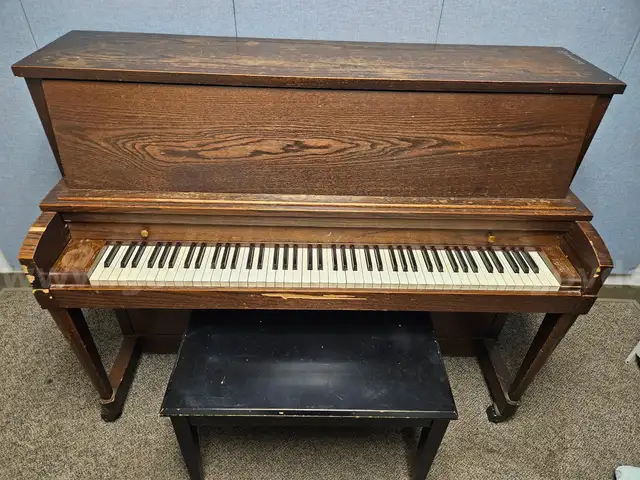 Baldwin Upright Piano