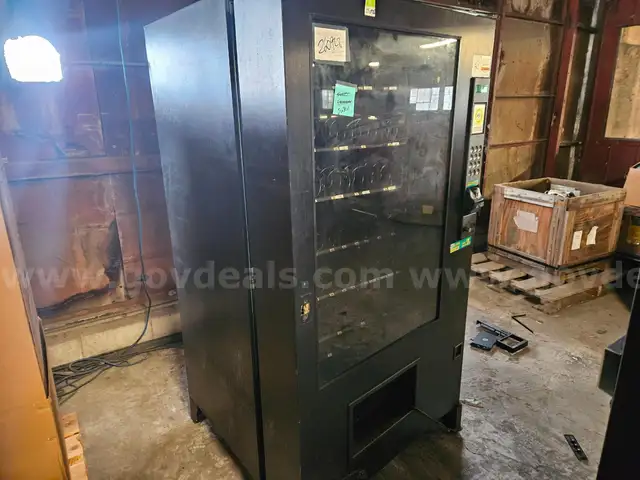 AMS 39640  Vending Machine 2080