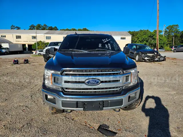 2019 Ford F-150 XLT SuperCrew 4WD 4-DR, 5.0L V8