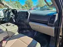 2017 Ford F-150 XL CREW CAB 4WD 4-DR, 5.0L V8