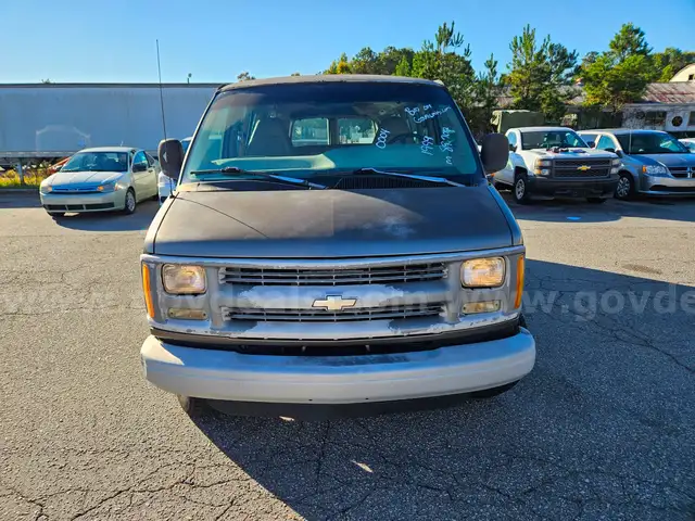 1999 Chevrolet Express 3500 Ext. 5.7L V8