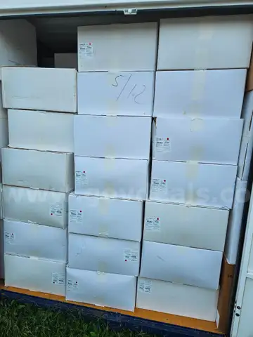 Lot of Plastic mL Conical Centrifuge Tubes (Approx 200,000)