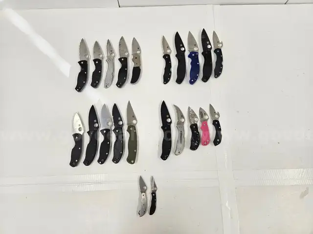 Lot of Spyderco Knives (Approx 22)