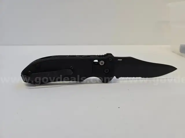 Benchmade 9170 Auto Triage