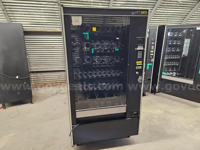 AP STUDIO 3 Vending Machine
