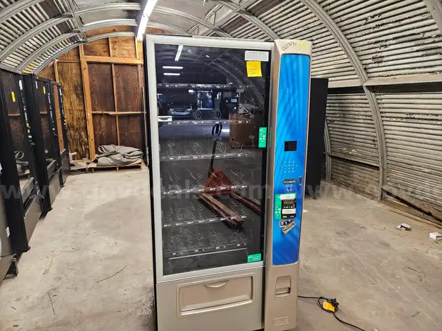 CRANE 186D Vending Machine