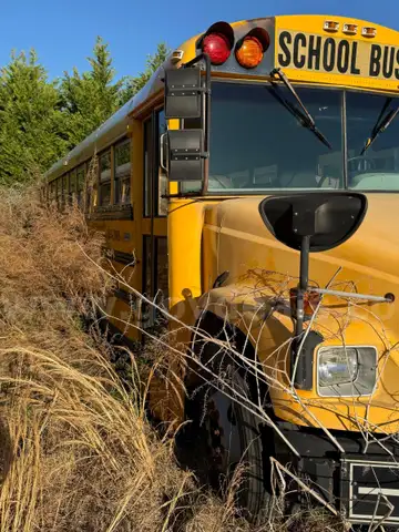2003 Freightliner FS65