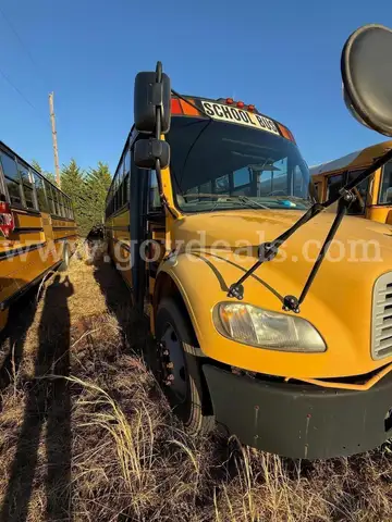 2008 Freightliner B2