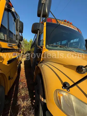 2008 Freightliner B2