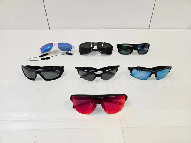 Lot of Oakley Sunglasses (Approx 7)