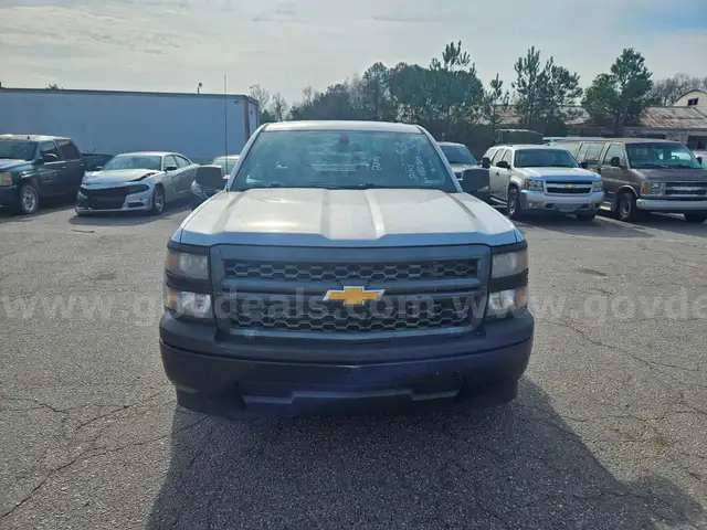 2015 Chevrolet Silverado 1500 Ext. Cab 2WD 4-DR, 5.3L V8