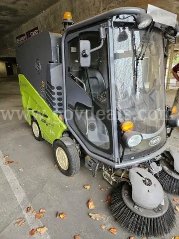 Green Machine Sweeper (diesel)