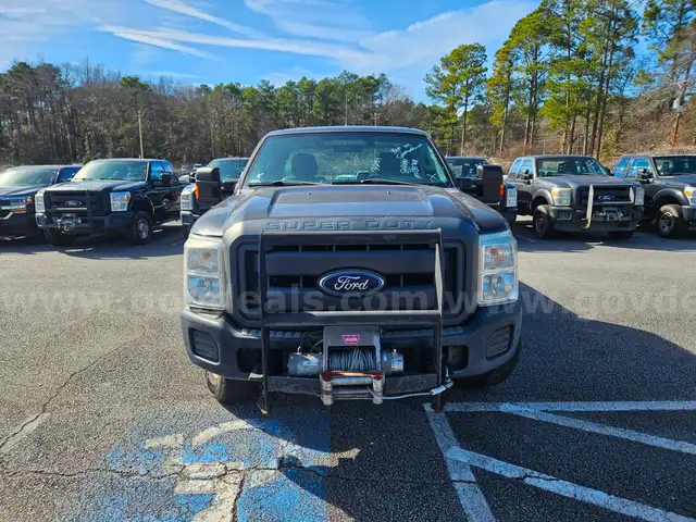 2014 Ford F-250 SD XL SuperCab Long Bed 4WD 4-DR, 6.2L V8