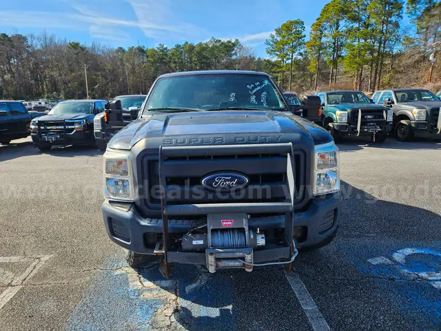 2016 Ford F-250 SD XL SuperCab Long Bed 4WD 4-DR, 6.2L V8