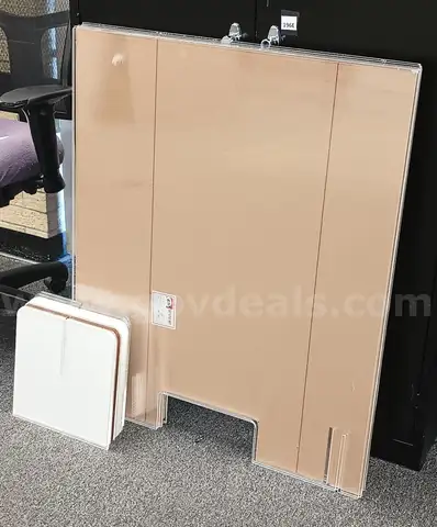 Lot of 8 Plexiglass Screens