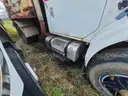 2000 International 4900