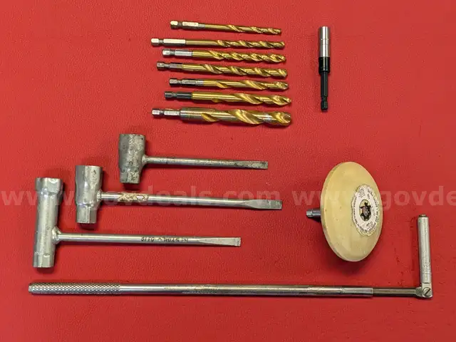 Various Drill Bit-Tool Lot/PRE-OWNED/DS17945/96096/TSA
