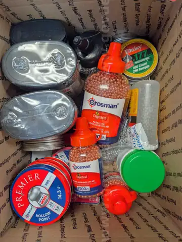 32 Pound Lot of Various BB&#x27;s - Pellets/PRE-OWNED/DS17947/96124/TSA