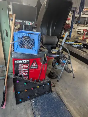 Hunter Tire Balancer GSP9700/OFFSITE/DS#17952/96169/KDE