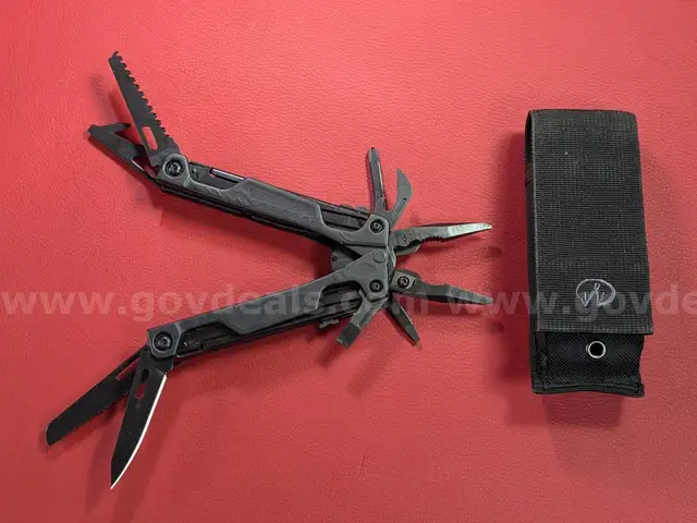 *Discontinued Leatherman OHT Multi-Tool with Sheath/PRE-OWNED/DS18025/96569/TSA