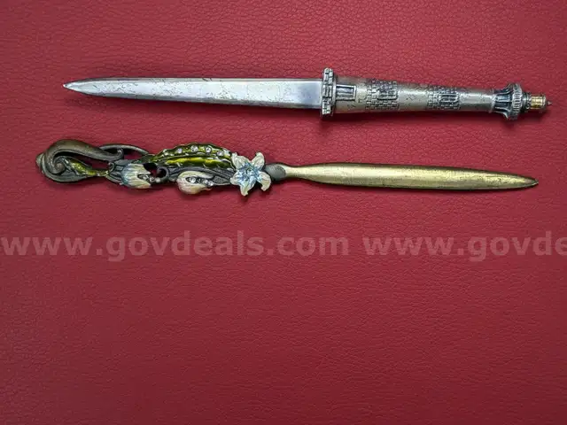 2 Decorative Letter Openers/PRE-OWNED/DS18033/96592/TSA
