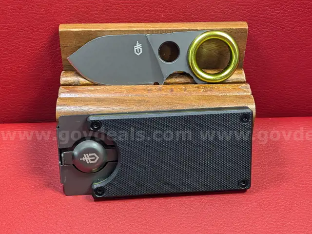 Gerber GDC Money Clip Pocket Knife/PRE-OWNED/DS18036/96602/TSA