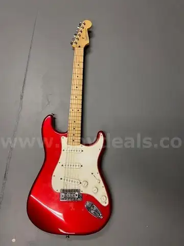 Fender Stratocaster Guitar/Pre-Owned/OFFSITE/DS#17994/96420/PPC