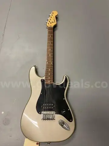 Fender Squier Bullet Guitar/Pre-Owned/OFFSITE/DS#17994/96422/PPC