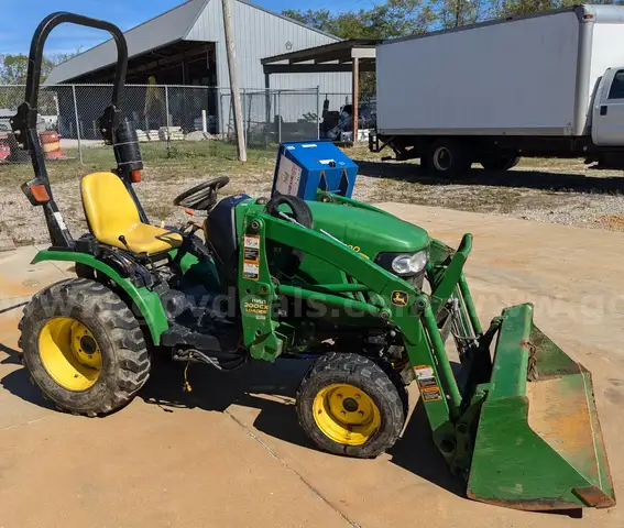 John Deere 2320 Tractor with 200CX Loader/PRE-OWNED/DS17849/97013/DSP/FLOODED