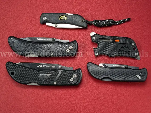 5 Outdoor Edge Knives/PRE-OWNED/DS18133/97114/TSA