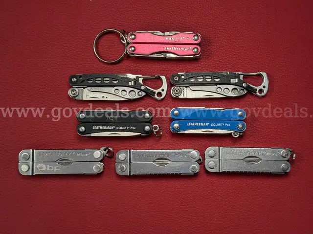 8 Leatherman Mini Multi-Tools/PRE-OWNED/DS18135/97122/TSA