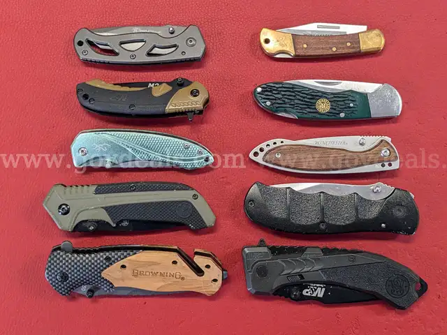 10 Smith &#x26; Wesson-Gun Maker Knives/PRE-OWNED/DS18145/97192/TSA