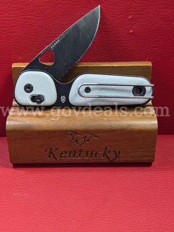 James Brand The Redstone 12C27 Knife/PRE-OWNED/DS18203/97477/TSA