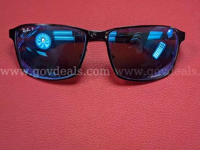 Ray Ban Sunglasses/PRE-OWNED/DS18218/97537/TSA
